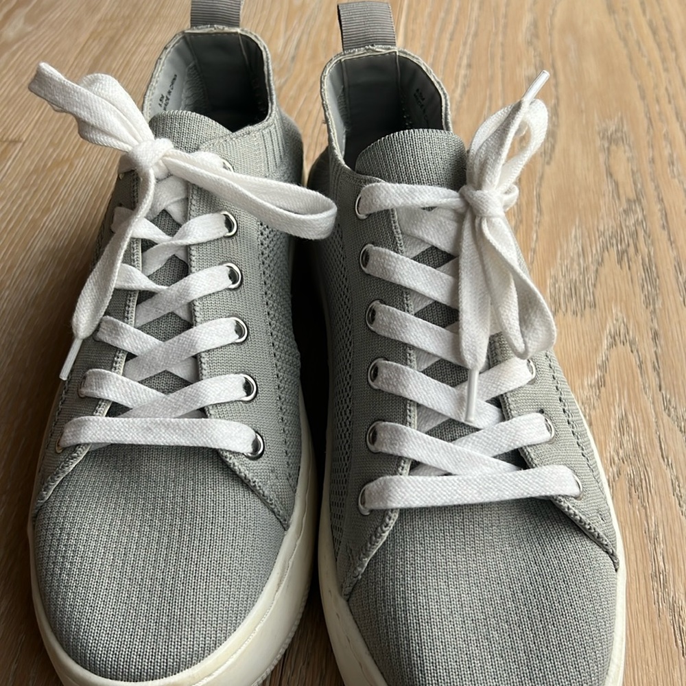 steve madden grey platform sneakers